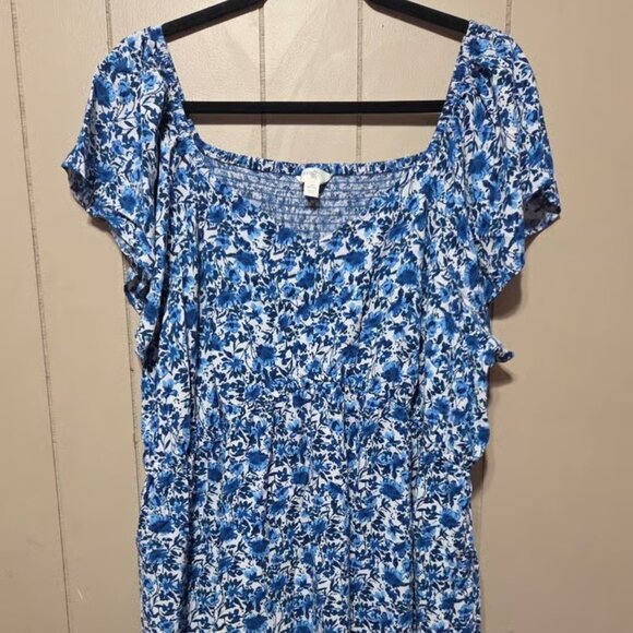 Terra & Sky Dresses & Skirts - Terra & Sky floral dress